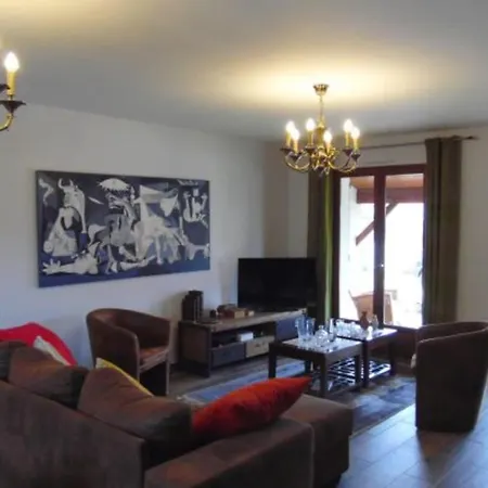 Nice Residence With Garden Near The Beach 펜션 랑통